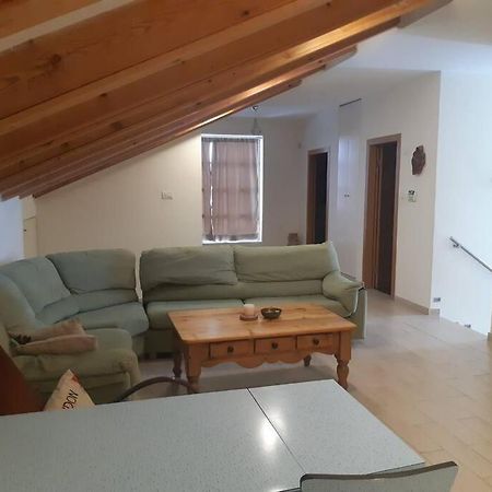 Adorable 3 Bedroom Brenner "Hill" Suite Giv'at Brenner 外观 照片